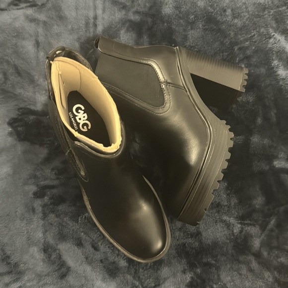 GBG Los Angeles size 10m shoes - Picture 4 of 5